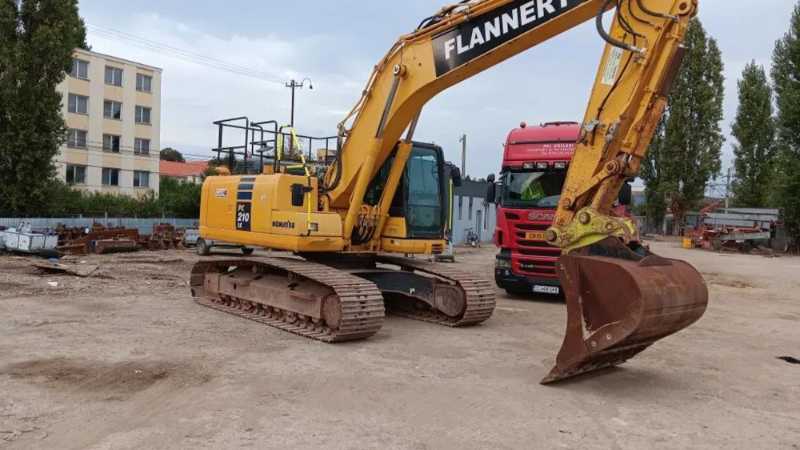 OmecoHub - KOMATSU PC210LC